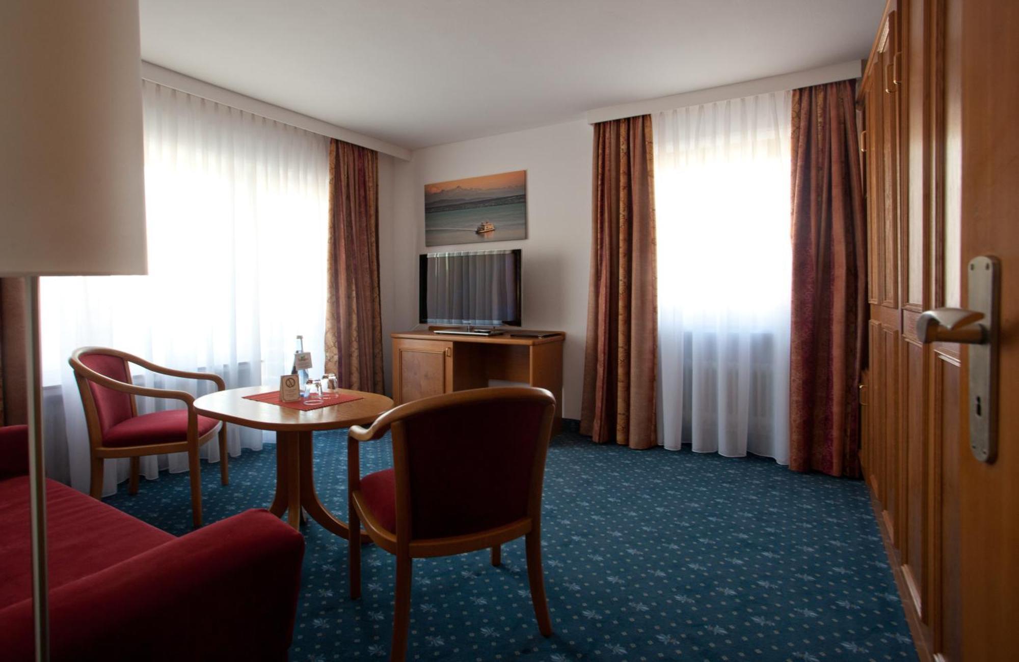 Hotel Knaus Am Hafen Uhldingen-Mühlhofen Szoba fotó