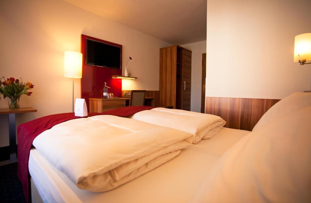 Hotel Knaus Am Hafen Uhldingen-Mühlhofen Szoba fotó