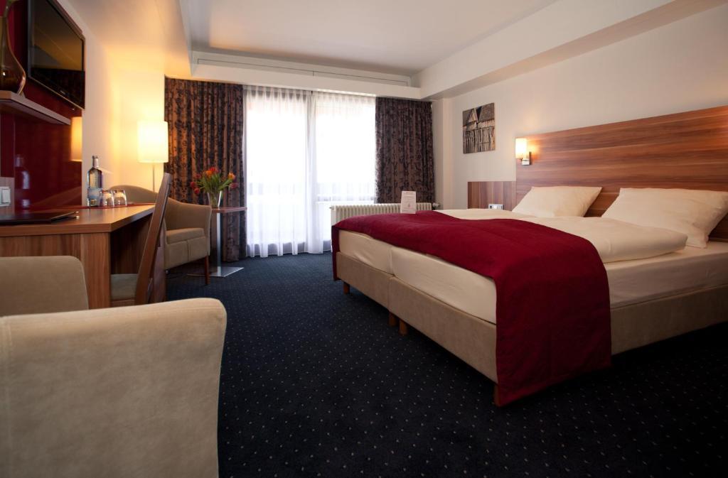 Hotel Knaus Am Hafen Uhldingen-Mühlhofen Szoba fotó