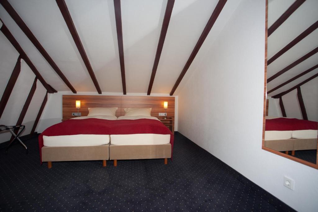 Hotel Knaus Am Hafen Uhldingen-Mühlhofen Szoba fotó