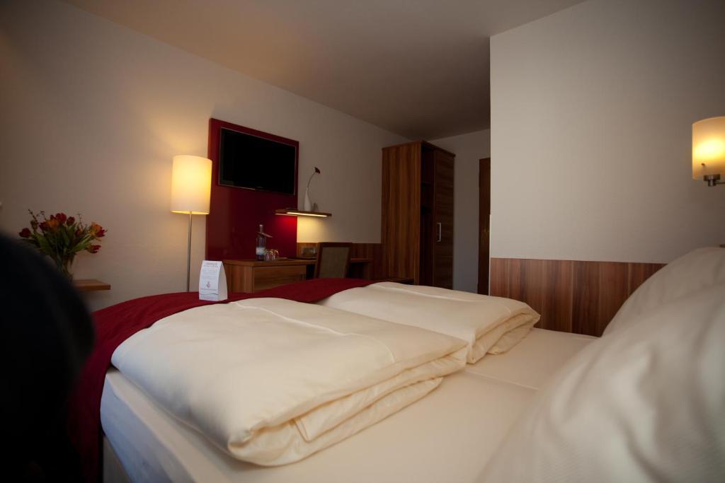 Hotel Knaus Am Hafen Uhldingen-Mühlhofen Kültér fotó