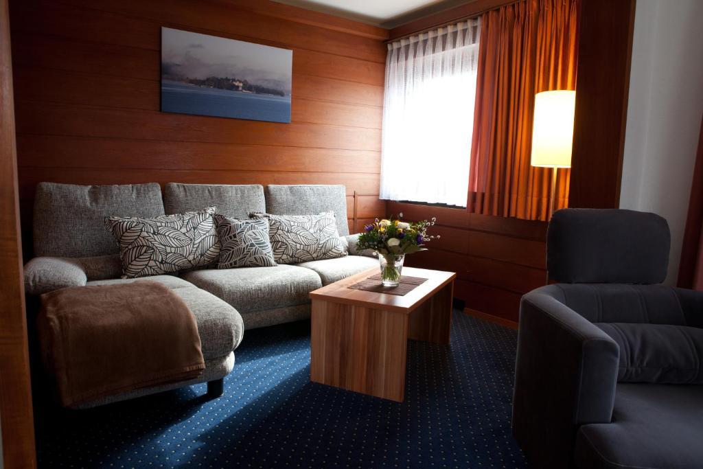 Hotel Knaus Am Hafen Uhldingen-Mühlhofen Szoba fotó